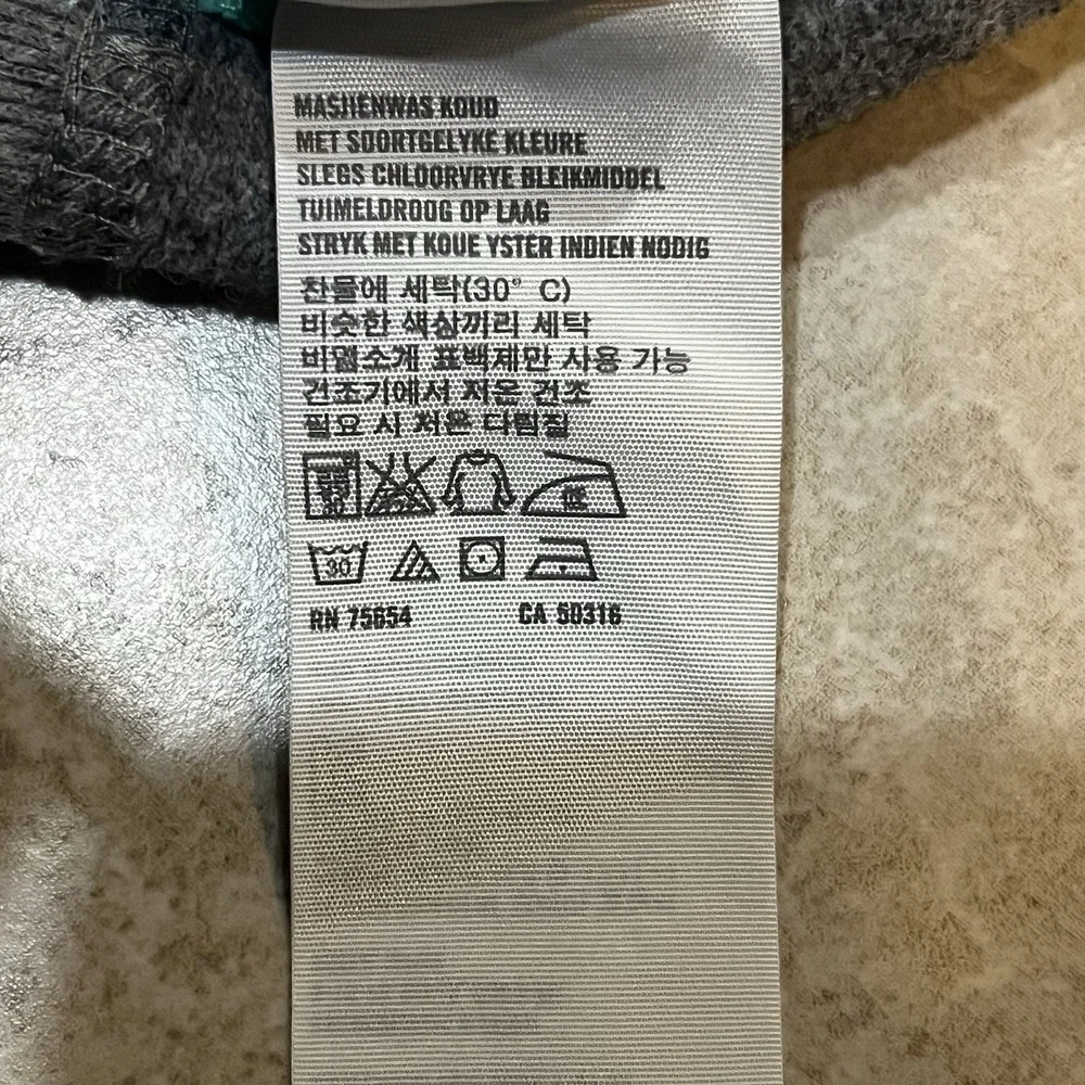 Hollister Y2K, Booty Shorts, Low Rise Mini Shorts, Gray Drawstring,Size S 2000s - Picture 9 of 9